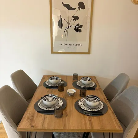 N02 Апартаменти