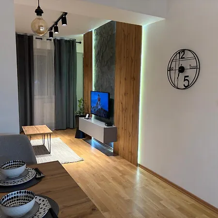 N02 Apartment *